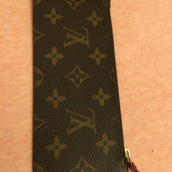 Wallet - Picture 3 of 8